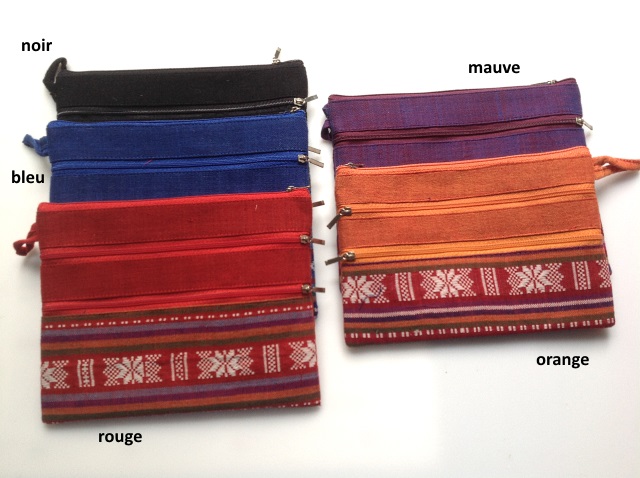 Pochette avec trois fermetures en tissu ethnique